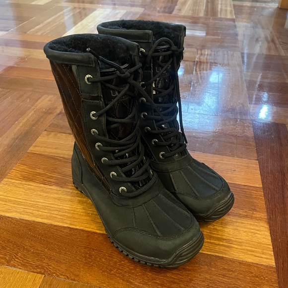 UGG waterproof snow boots (fit size 7!) - VIBRAM SOLE - Picture 2 of 9